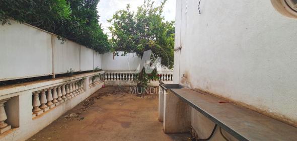 20 - Quintal/corredores