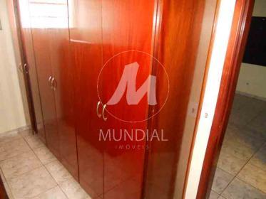 23 - Dormitorio