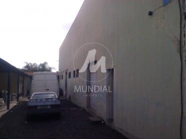 3 - Garagem/estacionamento