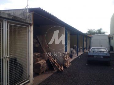 2 - Garagem/estacionamento