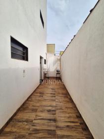 24 - Quintal/corredores