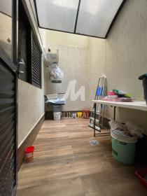 8 - Quintal/corredores