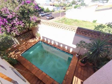 24 - Piscina