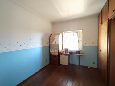 30 - Dormitorio
