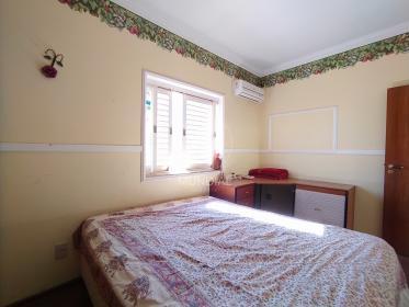 34 - Dormitorio