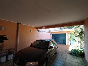3 - Garagem/estacionamento