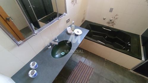 28 - Banheiro/lavabo