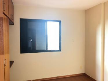 18 - Dormitorio