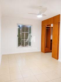 18 - Suite