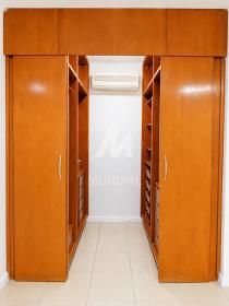 19 - Suite