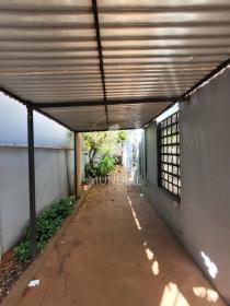 8 - Garagem/estacionamento