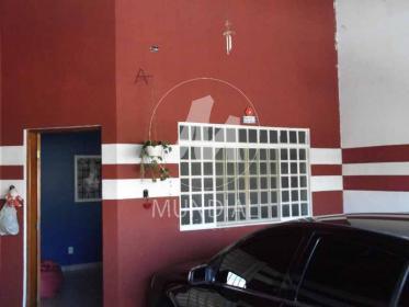 5 - Garagem/estacionamento