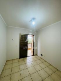 14 - Dormitorio