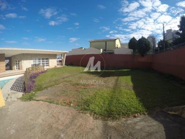 14 - Garagem/estacionamento