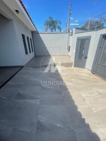 24 - Garagem/estacionamento
