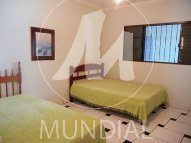 14 - Dormitorio