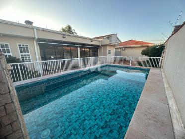 35 - Piscina