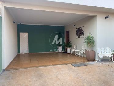 3 - Garagem/estacionamento