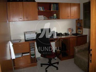 24 - Dormitorio