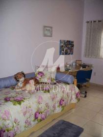 26 - Dormitorio