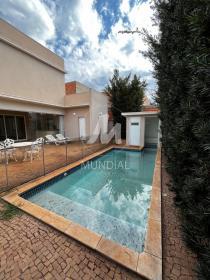 32 - Piscina
