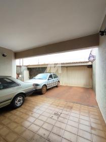 3 - Garagem/estacionamento