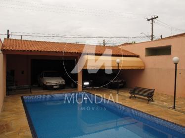 24 - Garagem/estacionamento