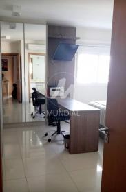 24 - Suite