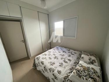 8 - Dormitorio