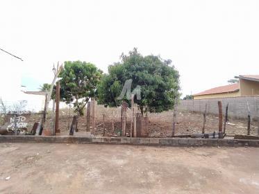 2 - Terreno/Lote