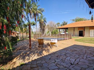 16 - Quintal/corredores