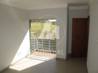 20 - Dormitorio