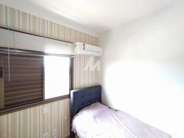 13 - Dormitorio