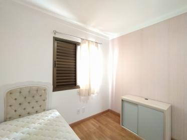 15 - Dormitorio