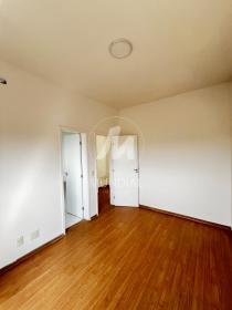 15 - Suite