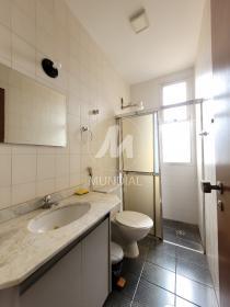 12 - Banheiro/lavabo