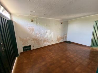3 - Garagem/estacionamento