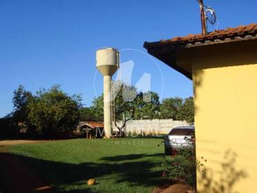 27 - Quintal/corredores