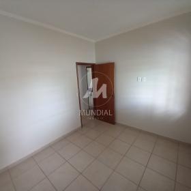 12 - Dormitorio