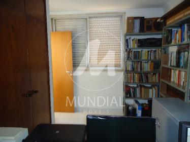27 - Dormitorio
