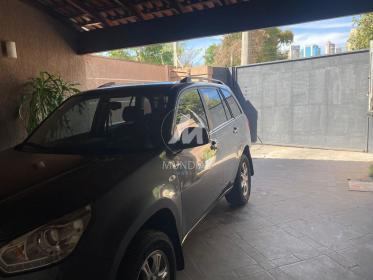 4 - Garagem/estacionamento
