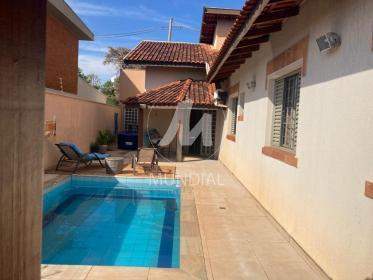 21 - Piscina