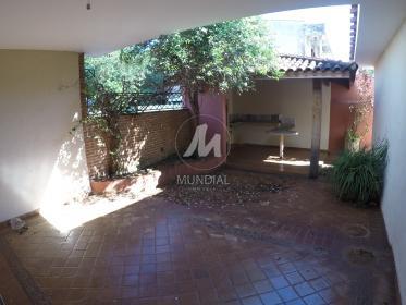 36 - Quintal/corredores