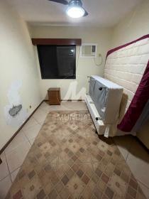 12 - Dormitorio