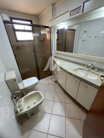 16 - Banheiro/lavabo
