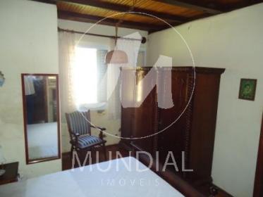 40 - Dormitorio