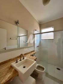 40 - Suite