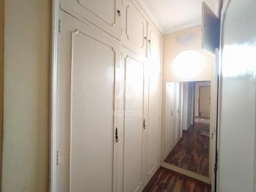13 - Closet