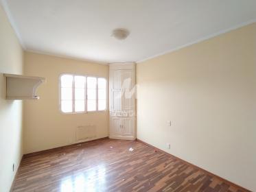 18 - Dormitorio