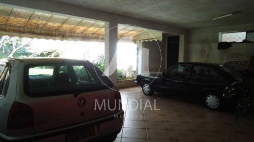 7 - Garagem/estacionamento